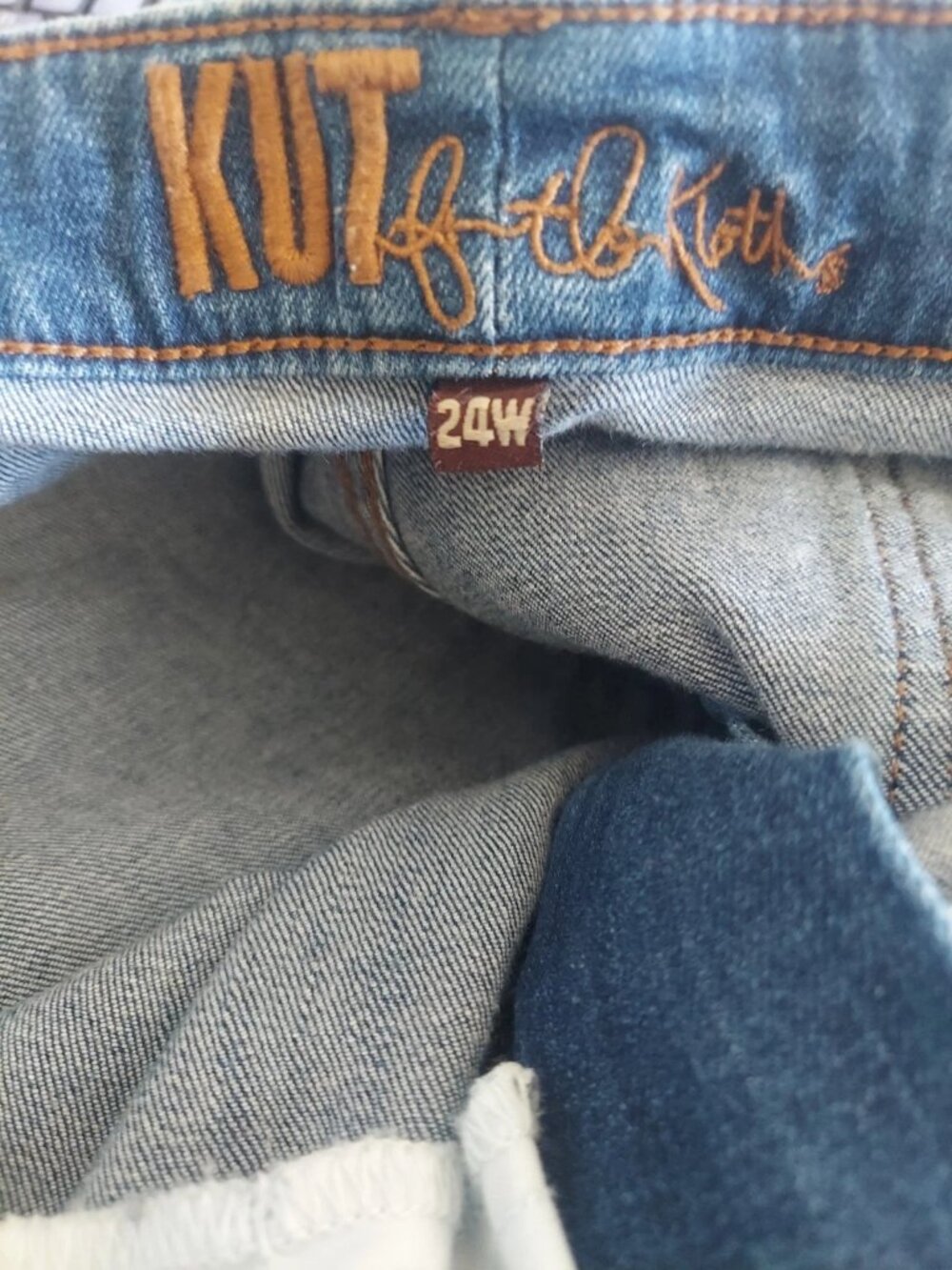 Kut From the Kloth Women Jeans Size 24W Blue Katy Boyfriend Rear Flap Pockets - Picture 8 of 8